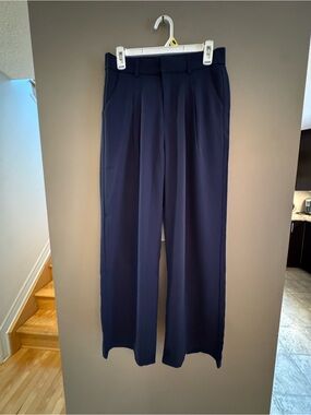 High-Rise dressed Navy Pants